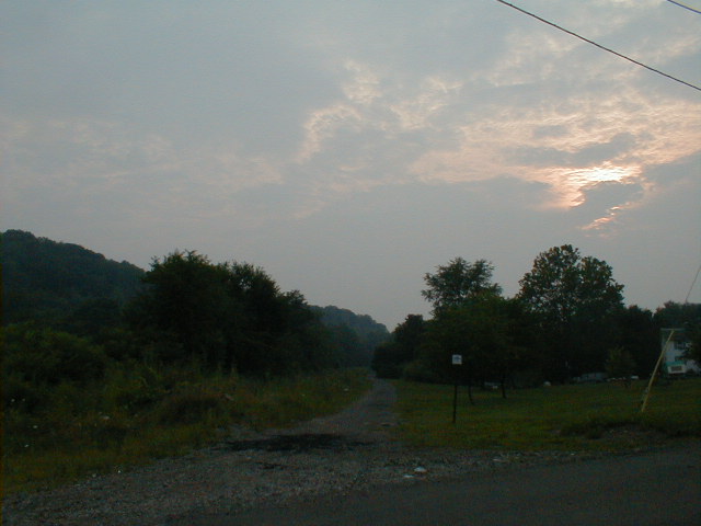 View west from crossing on Dinsmore Avenue (40.38262N 80.39697W)
